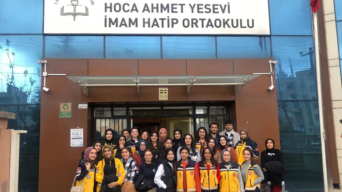 Okulumuz öğrencilerine yönelik olarak Kilis 7 Aralık Üniversitesi Sağlık Hizmetleri Meslek Yüksek okulu öğrencileri tarafından Acil İlk yardım Eğitimi verildi.